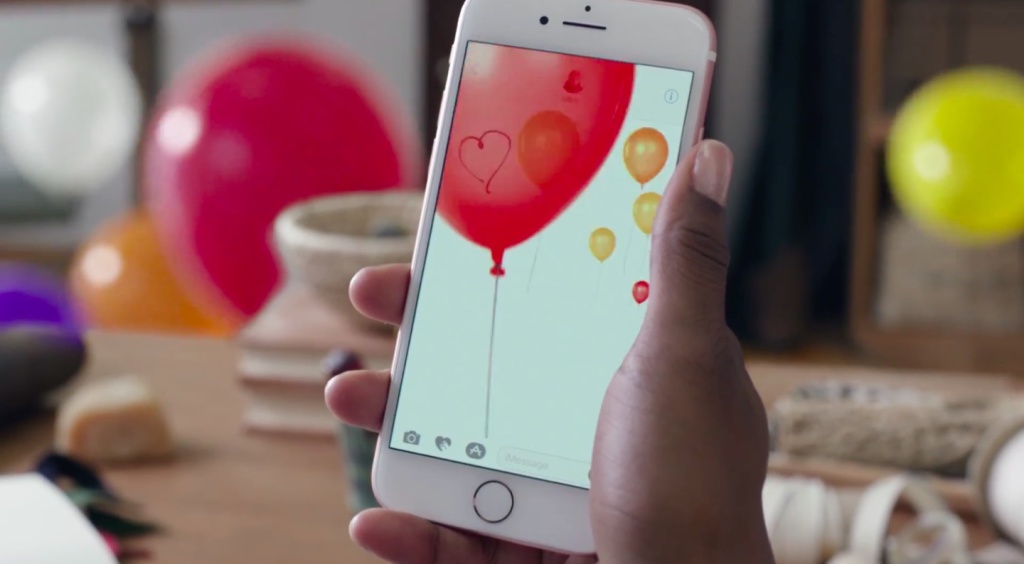 apple-iphone-7-ad-balloons-image-003